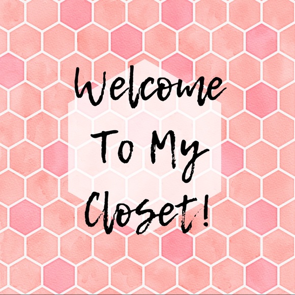 Meet your Posher, Bree - Picture 2 of 15